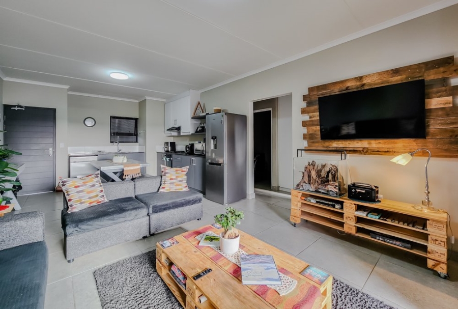 2 Bedroom Property for Sale in Protea Heights Western Cape